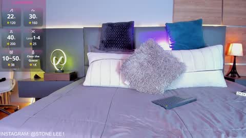 Stone Lee  online show from December 7, 7:38 am