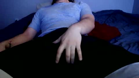 Snapshot of stonedandlovingit chatting on February 6, 7:29 pm stonedandlovingit online show from February 6, 7:29 pm