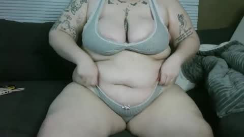 stonedbbw01 online show from February 23, 7:50 am