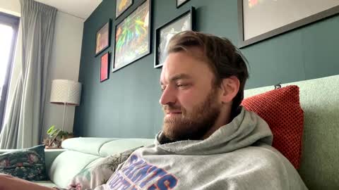 Snapshot of stonednboner chatting on February 8, 11:44 am Stonerboner online show from February 8, 11:44 am