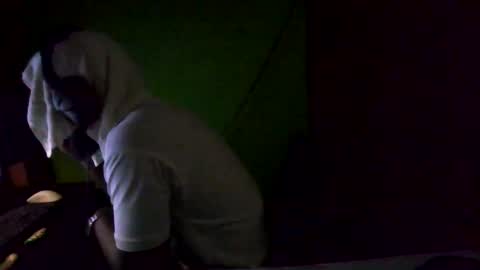 Snapshot of stonehardbbcdick2 chatting on February 1, 9:19 pm stonehardbbcdick2 online show from February 1, 9:19 pm