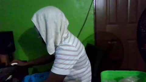 Snapshot of stonehardbbcdick2 chatting on February 6, 12:43 am stonehardbbcdick2 online show from February 6, 12:43 am