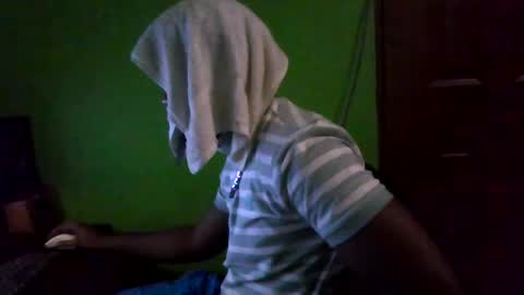 Snapshot of stonehardbbcdick2 chatting on February 27, 2:21 pm stonehardbbcdick2 online show from February 27, 2:21 pm