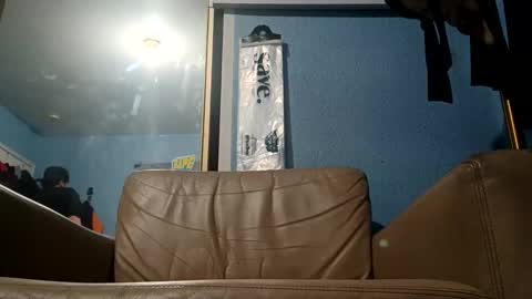 Snapshot of stonerllamas chatting on November 13, 8:24 am stonerllamas online show from November 13, 8:24 am