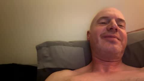 Stoodley22 online show from March 26, 9:09 pm