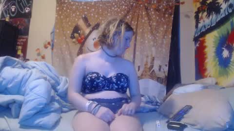 StormAlley420 online show from December 26, 2:22 am