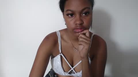 Sweety Stormi  online show from June 23, 8:18 pm