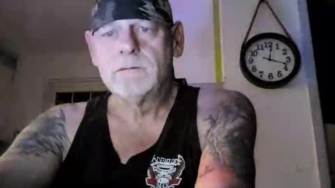 stormynorm14 online show from December 7, 5:15 am