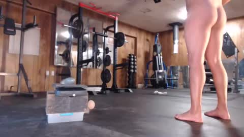 Snapshot of str8pumpnhump chatting on February 27, 12:43 am n8vpumpnhump online show from February 27, 12:43 am