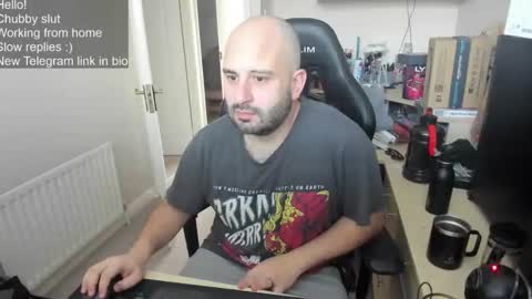 Snapshot of str8slut4use chatting on January 27, 12:05 pm str8slut4use online show from January 27, 12:05 pm