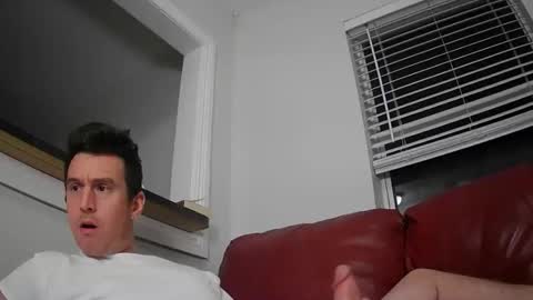 Snapshot of str8stuntcox chatting on October 25, 4:20 am Str8StuntCox online show from October 25, 4:20 am