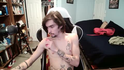 str8whiteboy21 online show from December 3, 6:06 pm