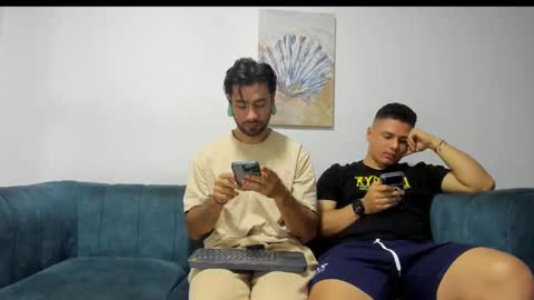 Snapshot of straight__friends chatting on October 2, 2:13 pm straight__friends online show from October 2, 2:13 pm