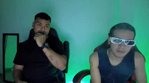 straight_boys_hornys online show from February 8, 11:19 pm