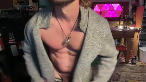 Cowboy Zuhly online show from April 14, 12:33 pm