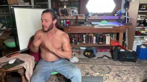 Cowboy Zuhly online show from April 16, 6:19 pm