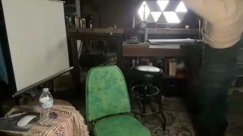 Cowboy Zuhly online show from April 19, 8:02 am