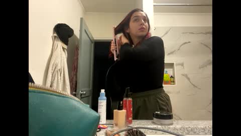 Snapshot of straightoutthetrailer chatting on December 8, 6:33 am lucille beatrice luficer call me lucy online show from December 8, 6:33 am