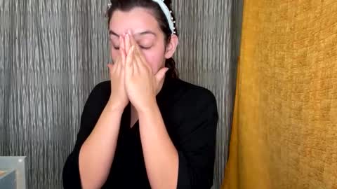 Snapshot of straightoutthetrailer chatting on January 17, 3:55 am lucille beatrice luficer call me lucy online show from January 17, 3:55 am