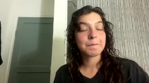 Snapshot of straightoutthetrailer chatting on October 10, 2:32 am lucille beatrice luficer call me lucy online show from October 10, 2:32 am