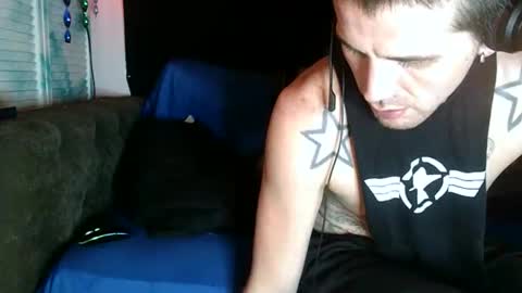 straitpipermann22 online show from January 10, 8:38 am