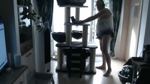 Stranger online show from September 11, 8:36 am