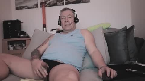 Stranger online show from March 14, 11:10 pm