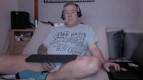 Stranger online show from March 30, 8:54 pm