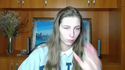 Amalia online show from December 14, 7:03 am