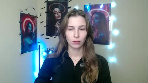 Amalia online show from December 17, 7:03 am