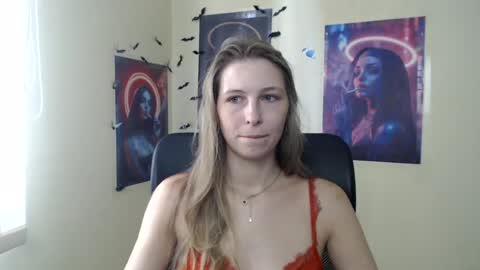 Snapshot of stranger_giirl chatting on July 29, 6:33 am Amalia online show from July 29, 6:33 am