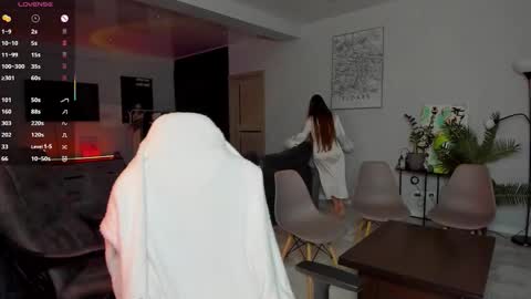 Laura online show from November 14, 2:32 am