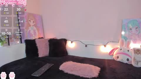 strawberry_kitty_ online show from January 11, 3:55 am