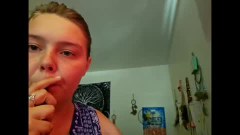 Snapshot of strawberryluv420 chatting on October 23, 4:17 pm Strawberry online show from October 23, 4:17 pm