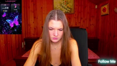 Snapshot of strawberrylux chatting on December 11, 7:20 am Strawberrylux online show from December 11, 7:20 am