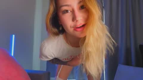 Tati and Lola online show from March 12, 5:57 am