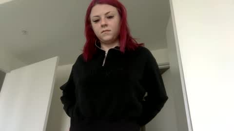 Snapshot of strawbrysugar chatting on February 11, 7:38 pm Ruby Moon online show from February 11, 7:38 pm