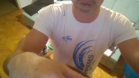 Snapshot of streaml1n3d chatting on April 18, 7:58 pm streaml1n3d online show from April 18, 7:58 pm
