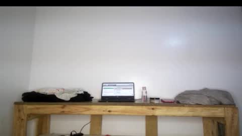 streetlioness online show from March 23, 5:33 am