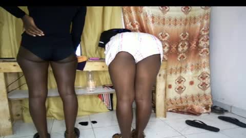 streetlioness online show from April 14, 6:25 pm