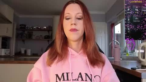 Amorina online show from October 23, 10:25 am