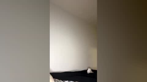 Snapshot of stripperofficial chatting on March 3, 1:01 am stripperofficial online show from March 3, 1:01 am