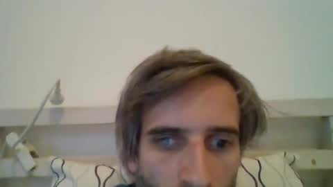 stroke1 online show from January 9, 7:44 am