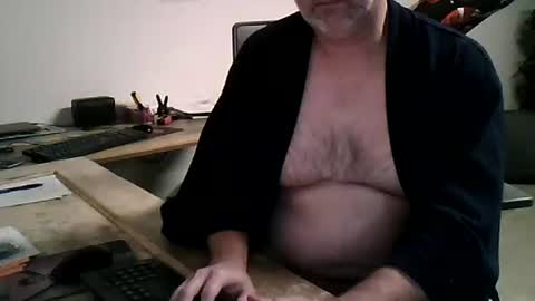 strokingdragon48 online show from December 13, 5:00 pm