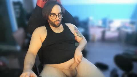 Snapshot of strokingslow420 chatting on November 15, 3:04 am Johnny online show from November 15, 3:04 am