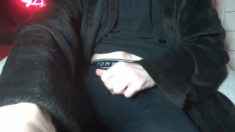 Dong Stroker online show from March 19, 9:35 am