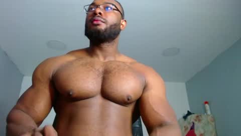 Snapshot of strong_george1 chatting on January 8, 11:09 pm strong_george1 online show from January 8, 11:09 pm