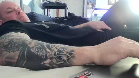 Snapshot of strongandhard073 chatting on March 12, 4:13 pm StrongAndHard online show from March 12, 4:13 pm