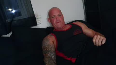 Snapshot of strongandhard073 chatting on July 30, 1:15 am StrongAndHard online show from July 30, 1:15 am
