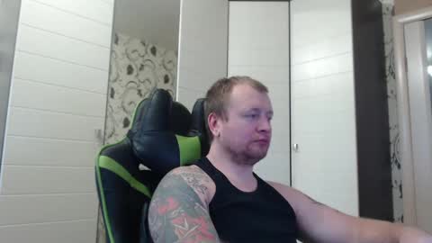 Snapshot of strongass18 chatting on February 2, 11:51 am Alex online show from February 2, 11:51 am